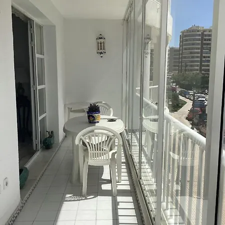 The Castle 2 Bedroom With Amazing Sea Views