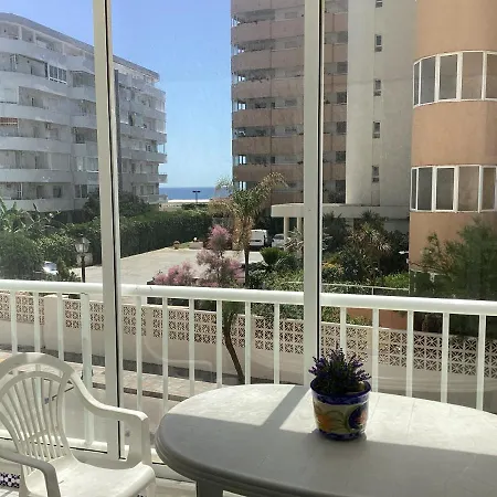 The Castle 2 Bedroom With Amazing Sea Views *